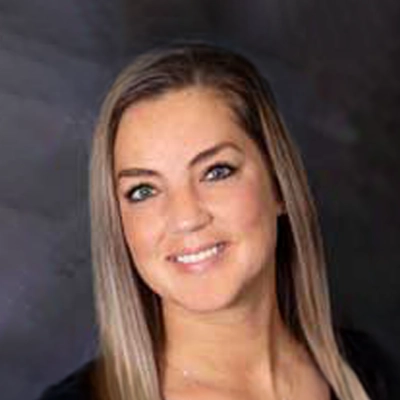 Front Desk Supervisor Nicole Hammond Smiling